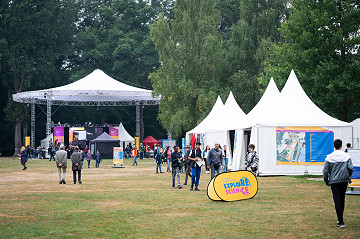 2022 - Bühne und Mitmachstationen